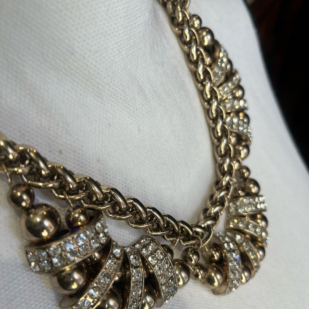 Statement Necklace - Picture 7 of 9
